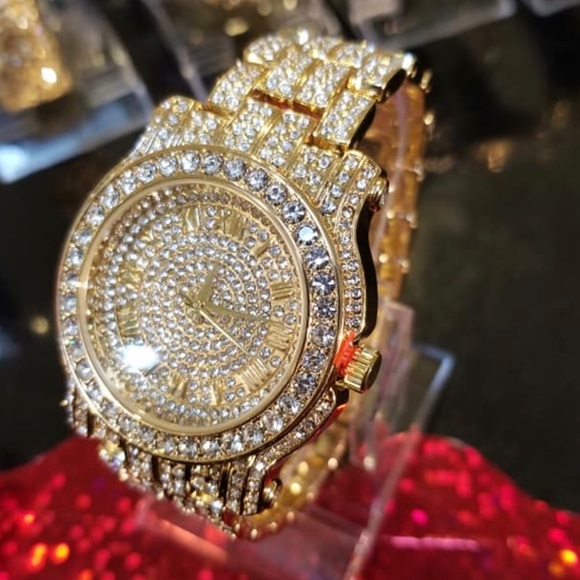 Brand New With Original Box Men’s 14K Gold Watch - Picture 2 of 3